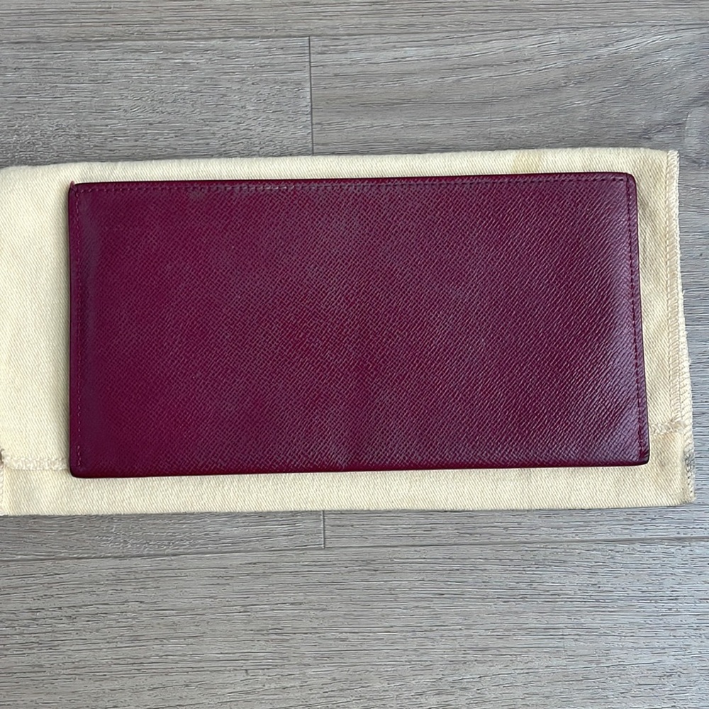 Louis Vuitton 8-Slot Card Wallet - Picture 2 of 10